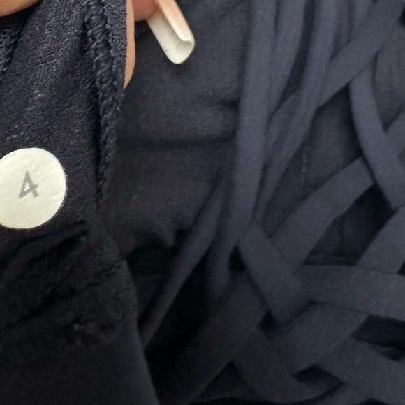 Lululemon Wild Tank - Picture 9 of 9